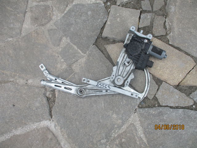 Стеклоподъемник электр. передний левый для Opel Zafira (B) 2005-2012