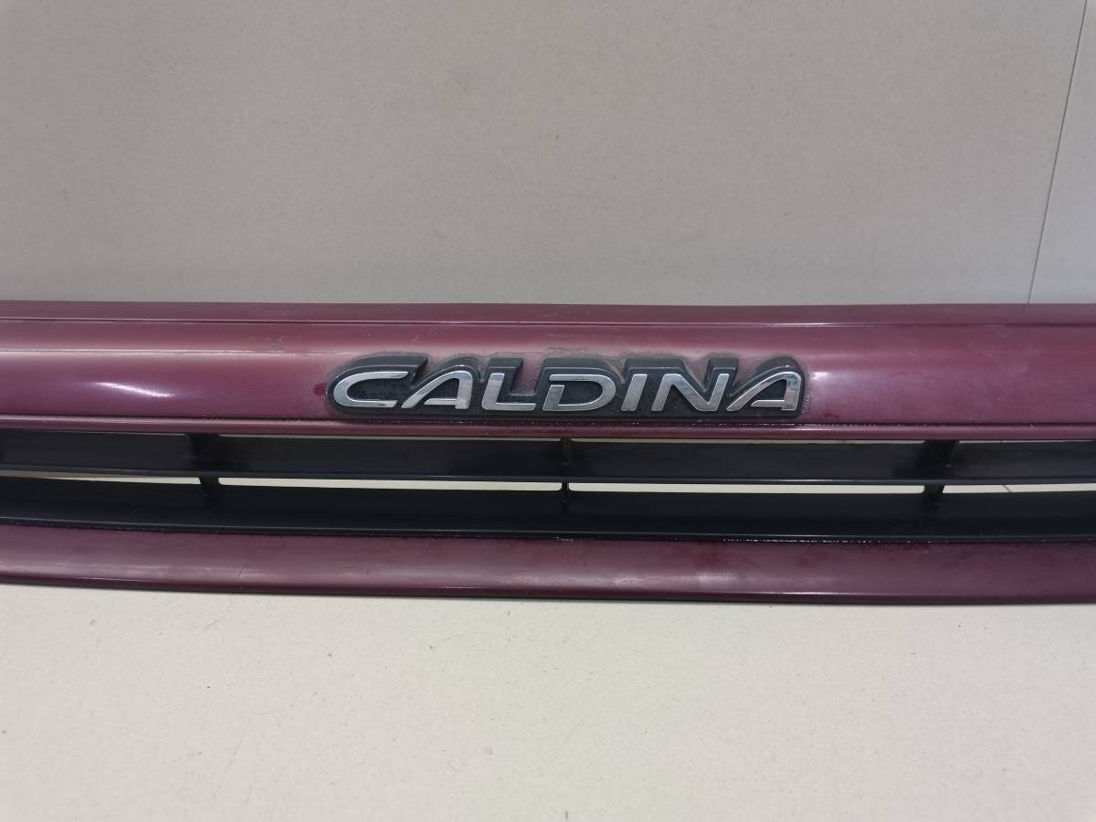 Решетка радиатора Toyota Caldina (T210) 1997-2002