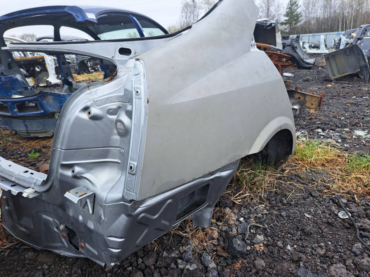 Крыло заднее правое Nissan Primera (P12) 2002-2007