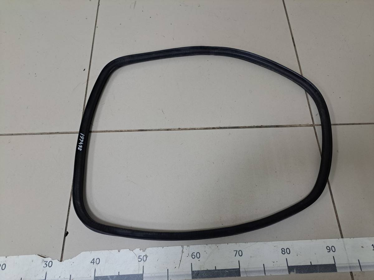 Уплотнитель (внутри) Toyota Land Cruiser Prado (J120) 2002-2009