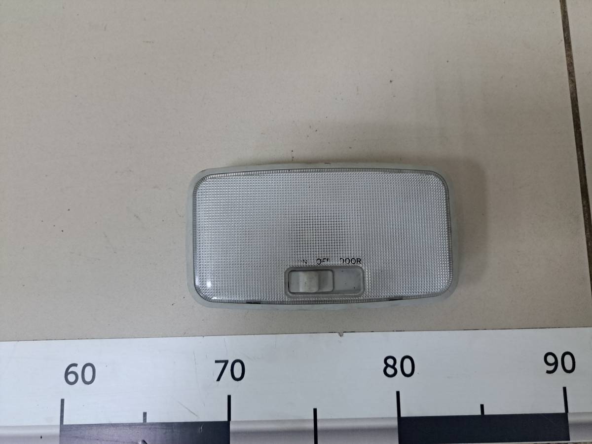 Плафон салонный Toyota Corolla E150 2006-2013 Плафон салонный Toyota Corolla E150 2006-2013