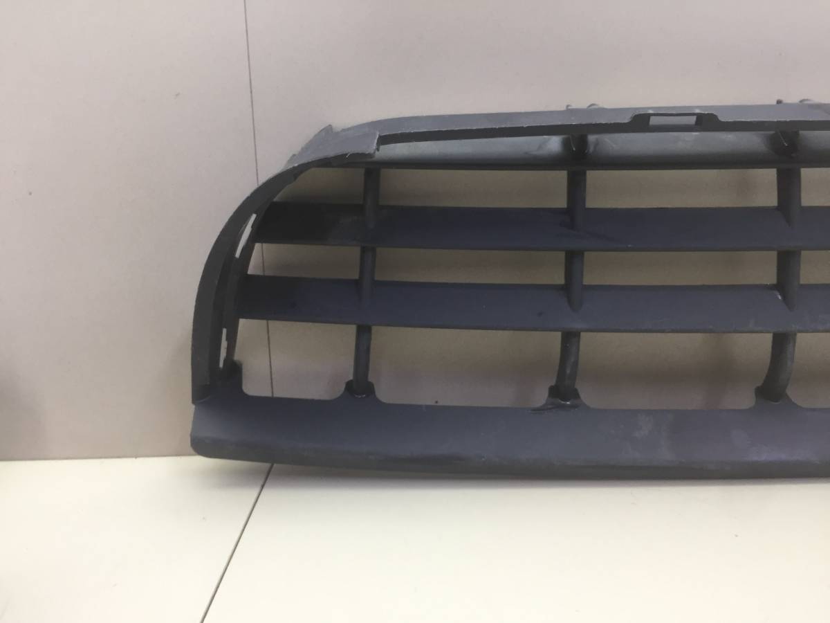 Решетка в бампер центральная Volkswagen Crafter 2011-2016