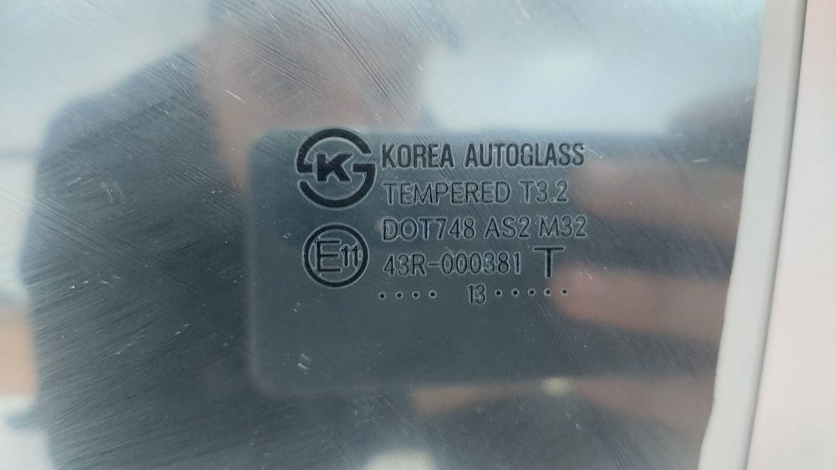 Стекло двери задней левой Kia Rio 3 (UB) 2011-2017
