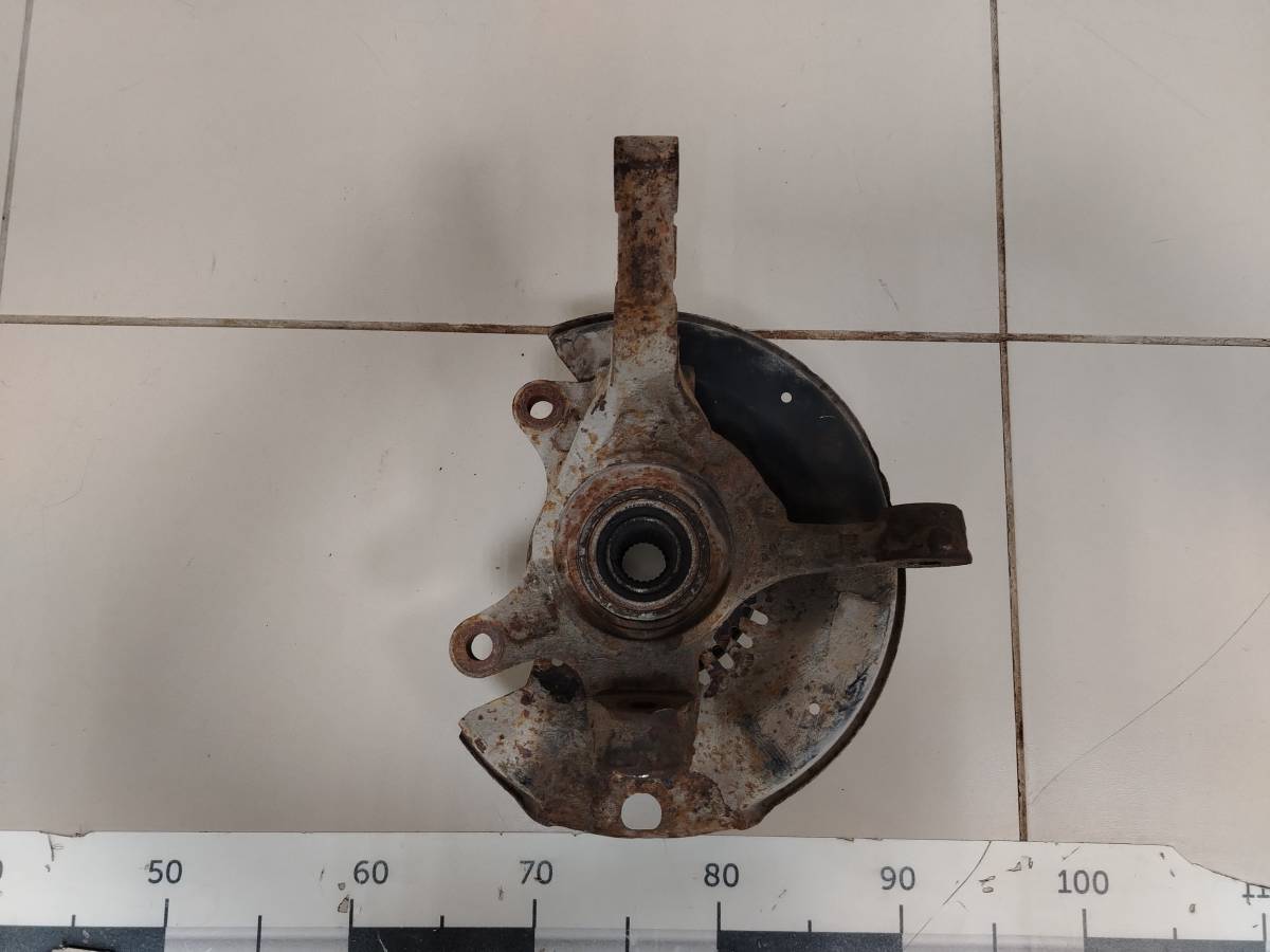 Кулак поворотный передний правый Toyota Vitz (P10) 1999-2005 Кулак поворотный передний правый Toyota Vitz (P10) 1999-2005