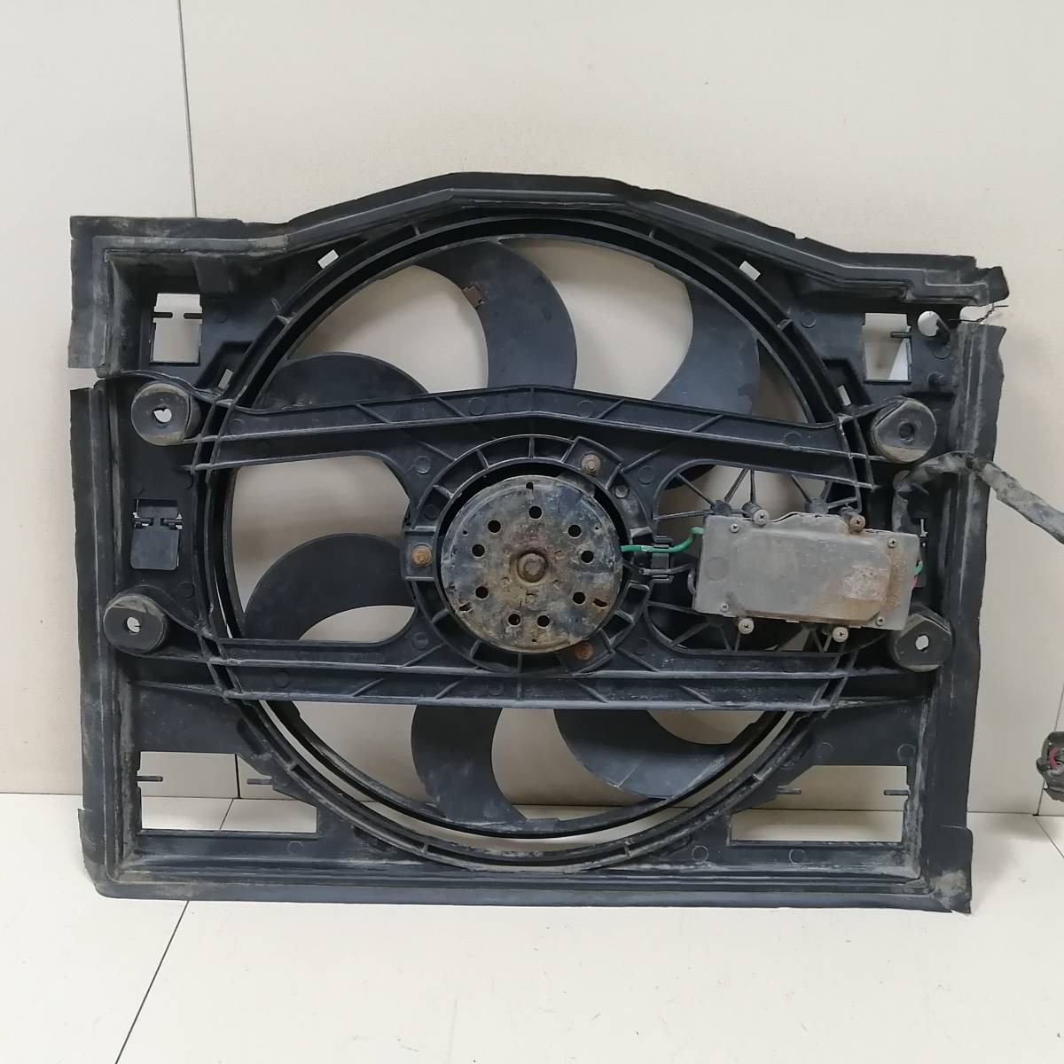 Вентилятор радиатора BMW 3-series E46 1998-2005