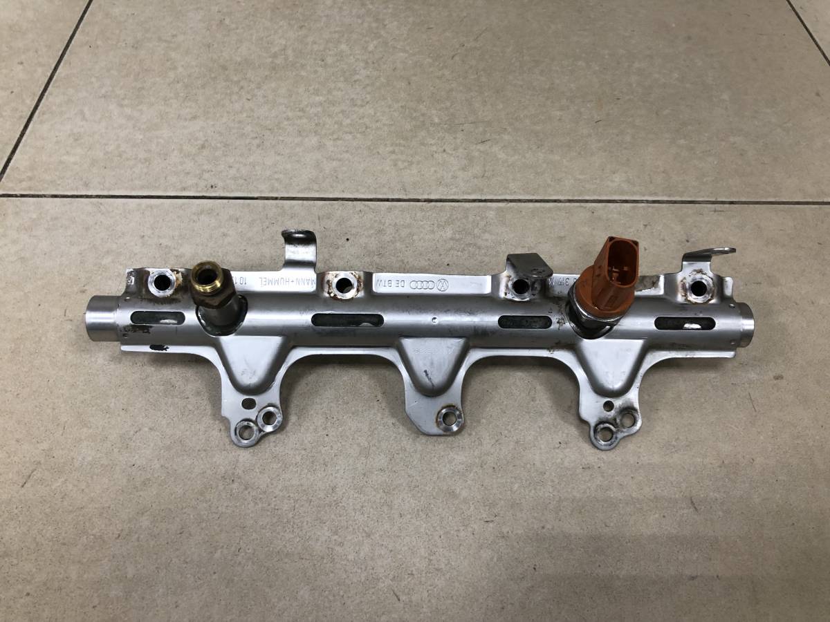 Рейка топливная (рампа) Volkswagen Tiguan (5N1) 2007-2011
