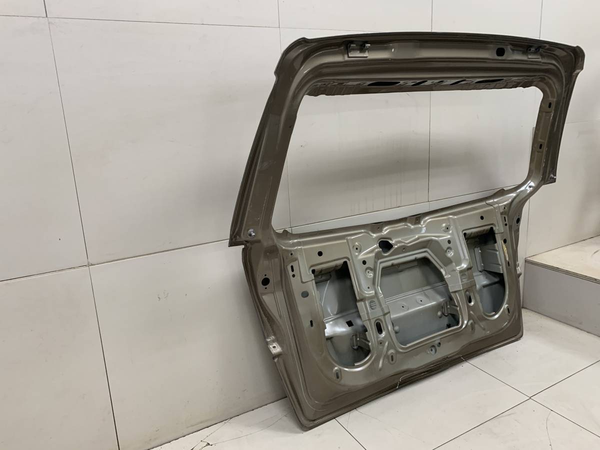 Дверь багажника Opel Zafira (B) 2005-2012