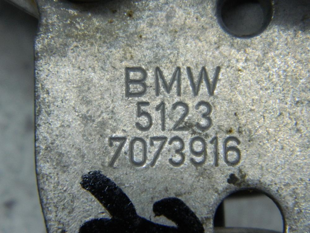 Крючок капота для BMW 3-series E92/E93 2006-2012