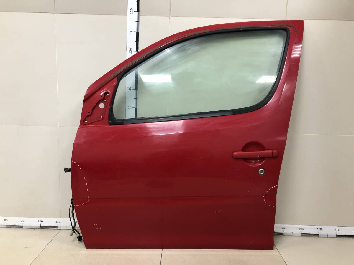 Дверь передняя левая Daihatsu YRV 2000-2005