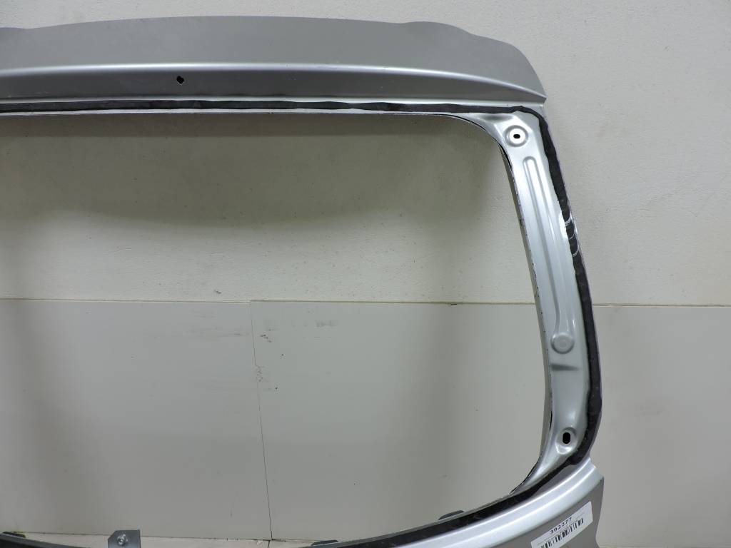 Дверь багажника Nissan Micra (K12) 2002-2010
