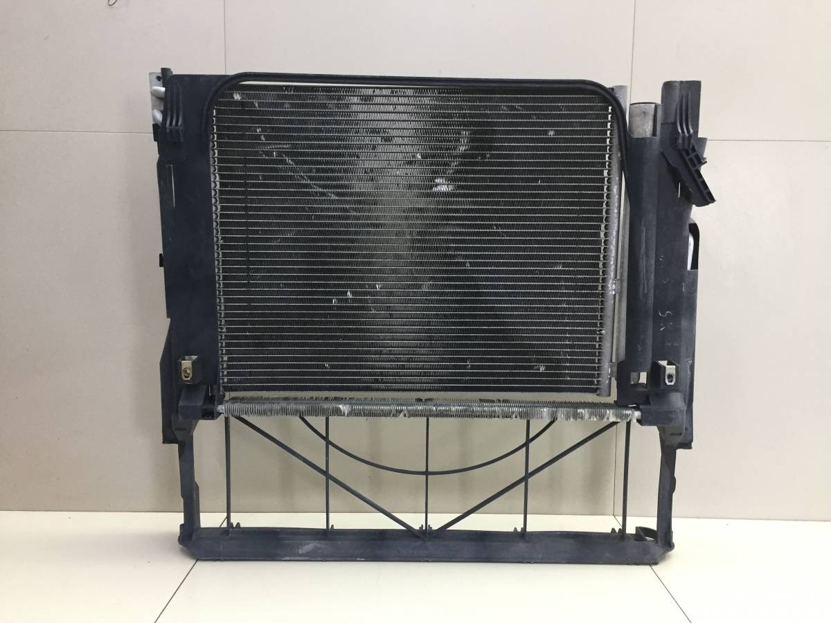 Радиатор кондиционера (конденсер) BMW X5 E53 2000-2007