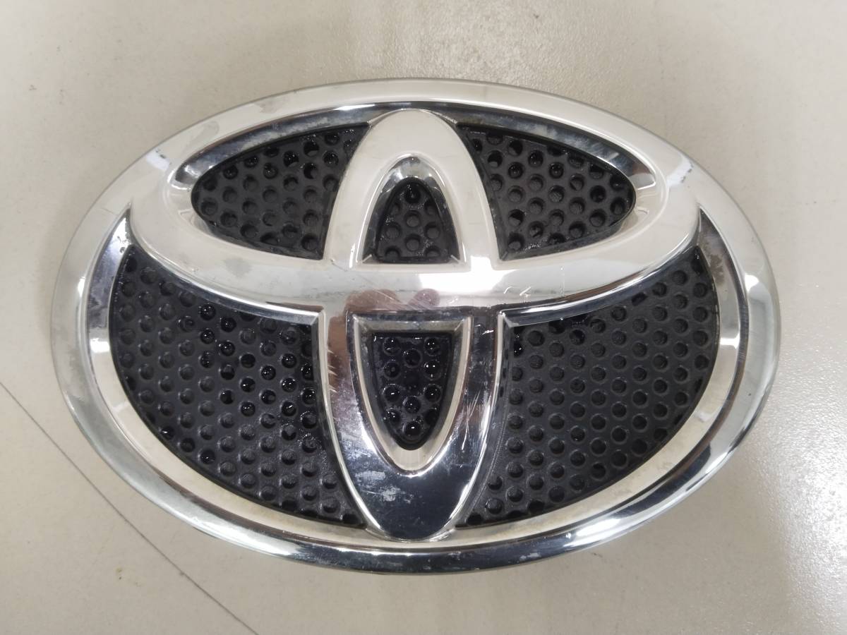 Эмблема Toyota Rav 4 (A40) 2013>