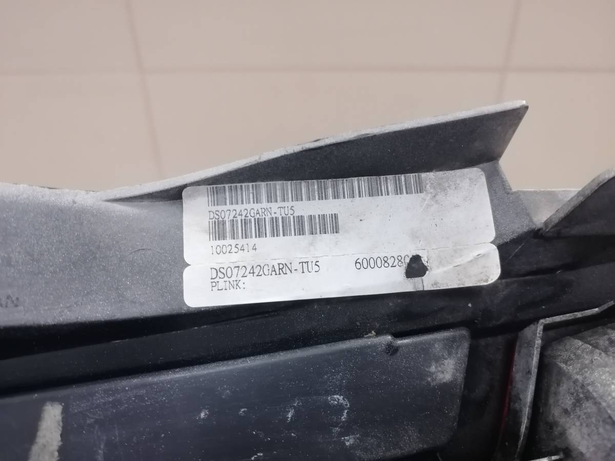 Решетка радиатора правая Nissan Micra (K12) 2002-2010
