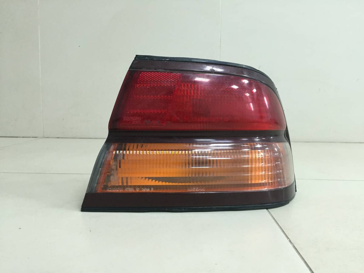 Фонарь задний наружный правый Nissan Cefiro (A32) 1994-1999
