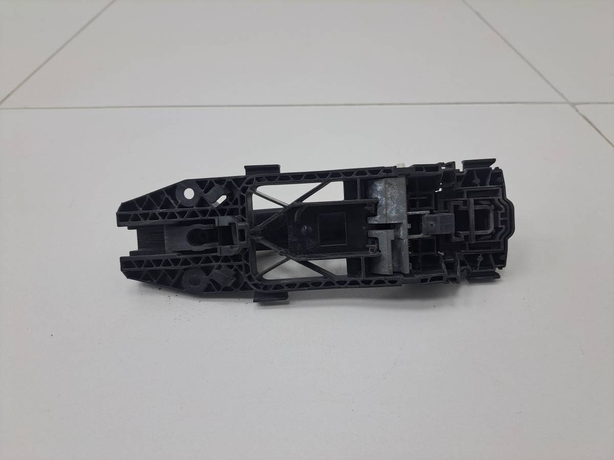 Ручка двери задней наружная левая Volkswagen Polo (Sed RUS) 2011>