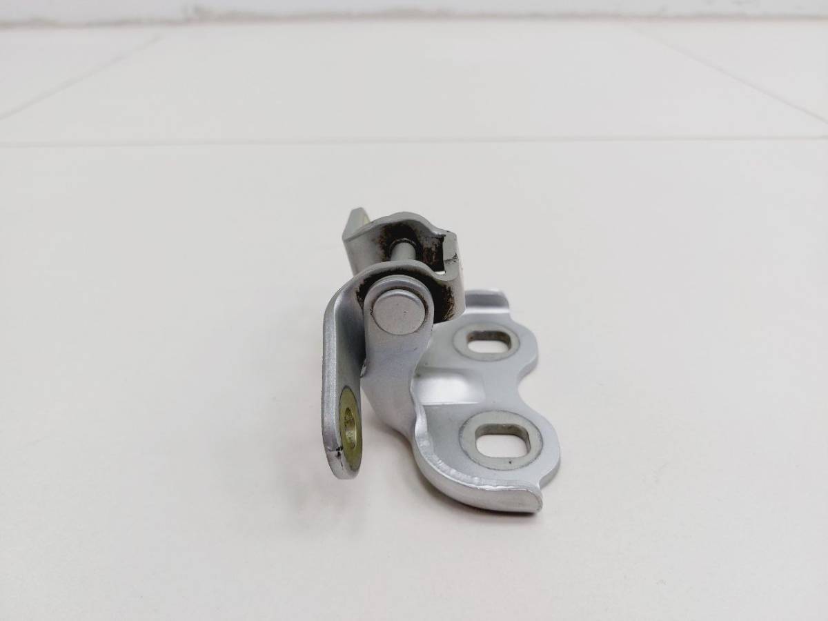 Петля двери Chevrolet Cobalt (T250) 2011-2015