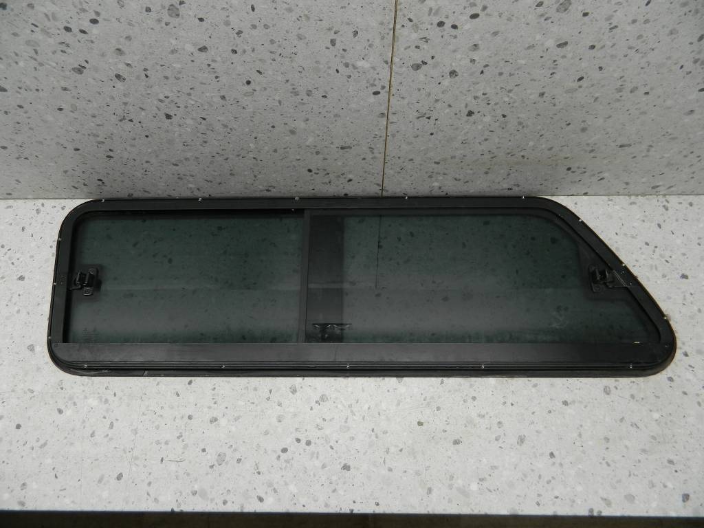 Стекло двери задней правой Mitsubishi L200 (KB) 2006-2016
