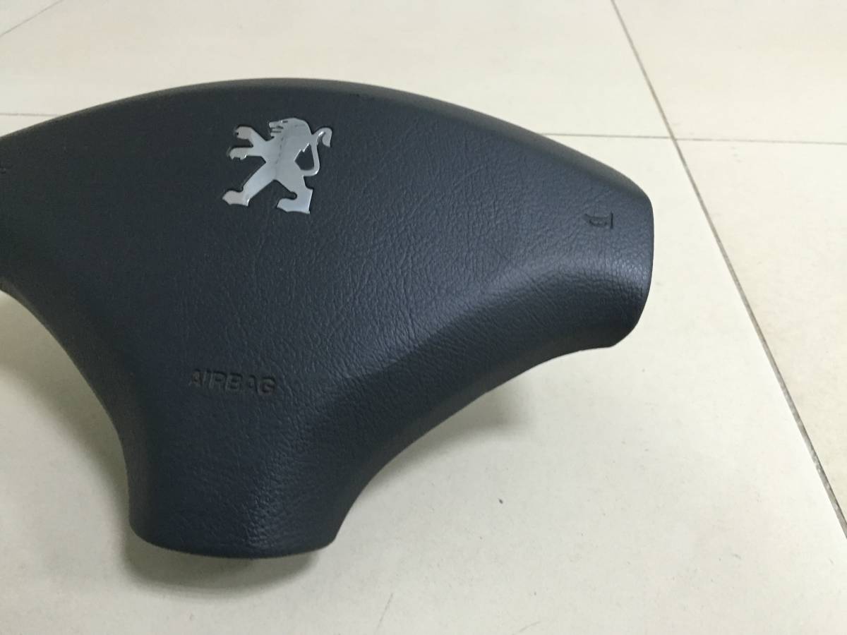 Подушка безопасности в рулевое колесо Peugeot 3008 2010-2016