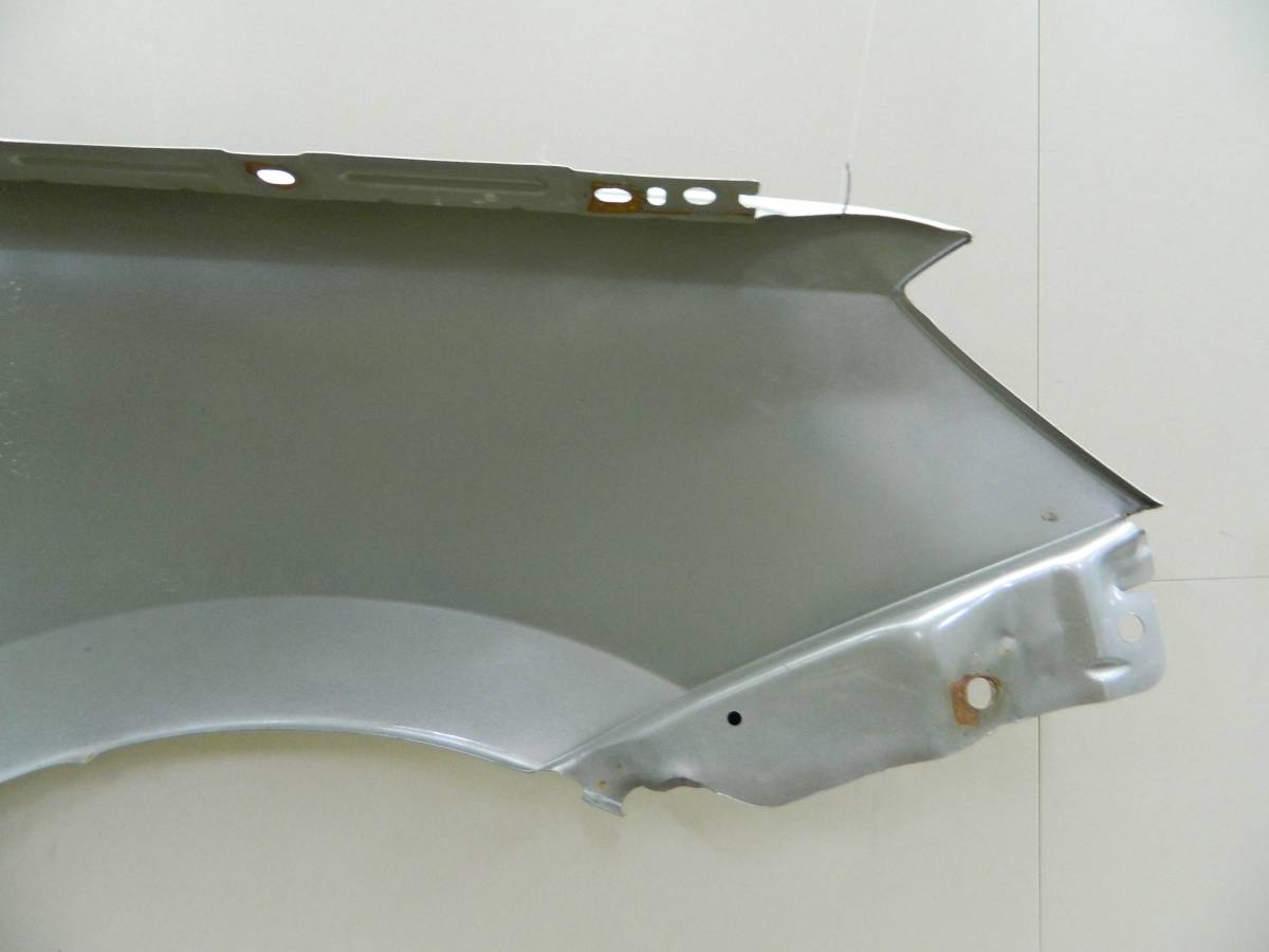 Крыло переднее левое Lada Granta 2011>