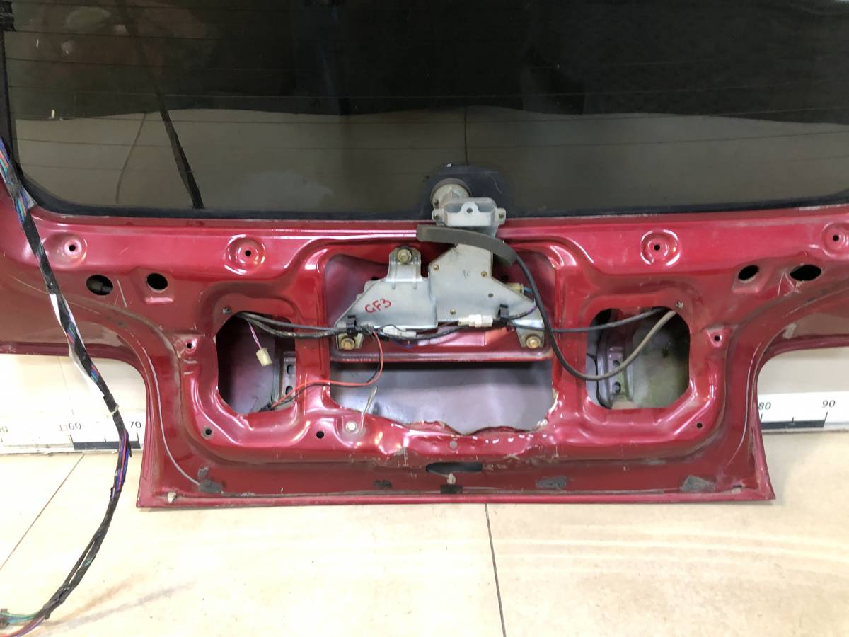 Дверь багажника со стеклом Subaru Impreza (G10) 1996-2000