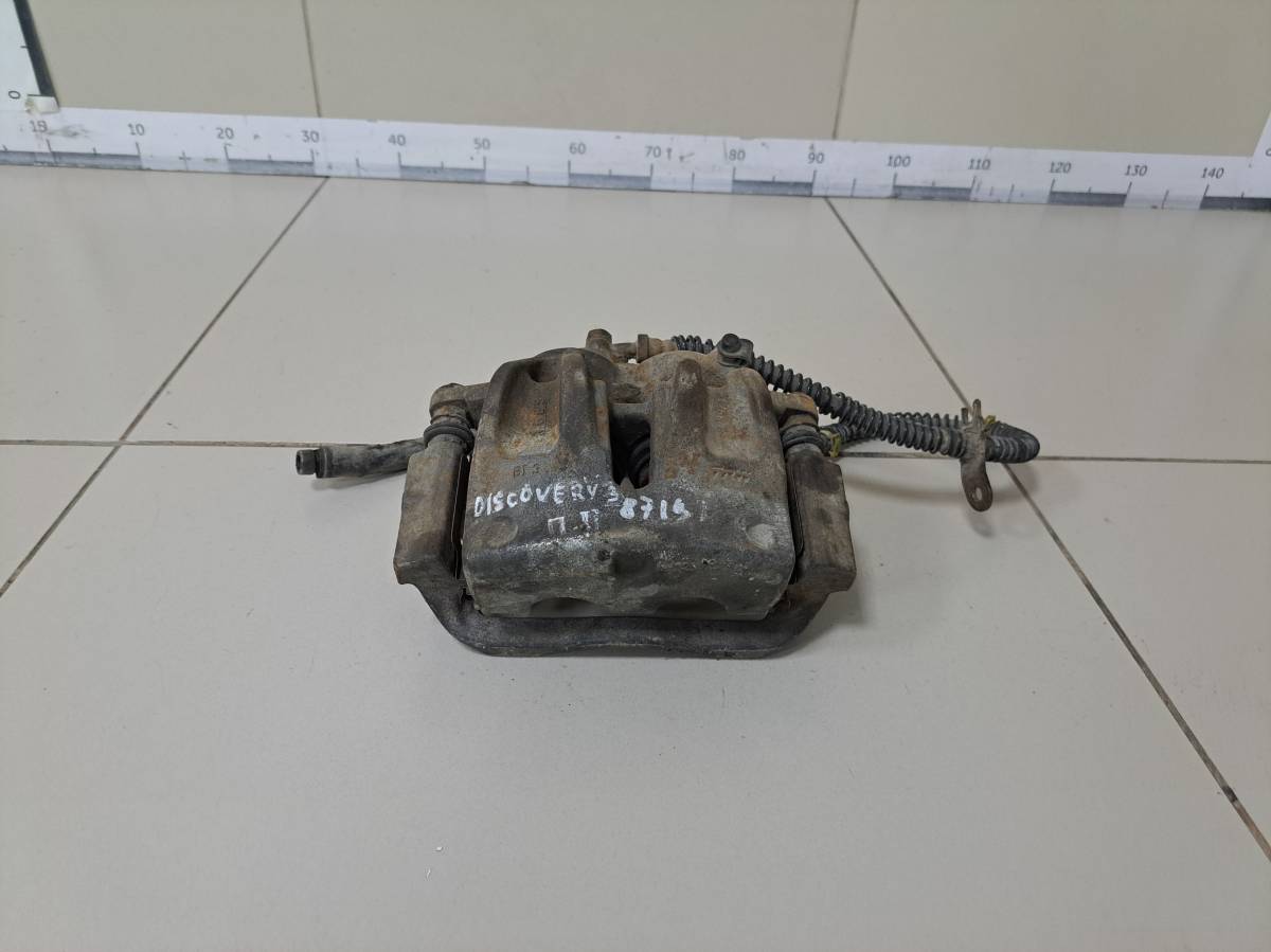 Суппорт передний правый Land Rover Discovery 3 2004-2009