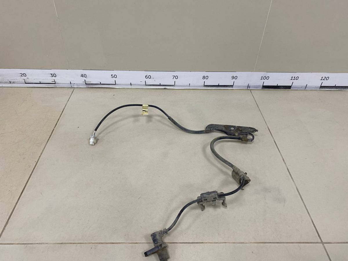 Датчик ABS передний правый Toyota Camry (XV30) 2001-2006 Датчик ABS передний правый Toyota Camry (XV30) 2001-2006