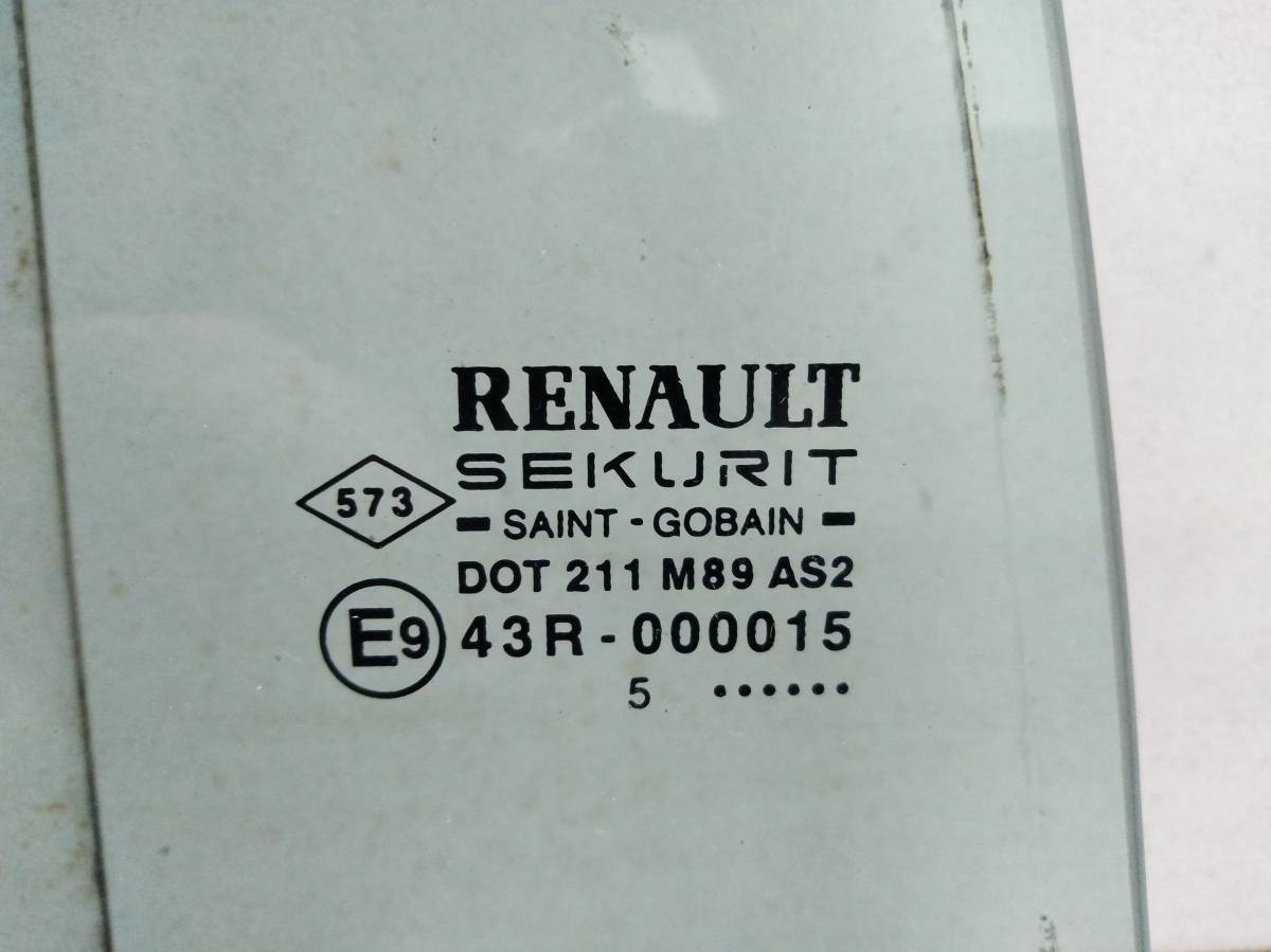 Стекло двери задней правой (форточка) Renault Megane (2) 2002-2009