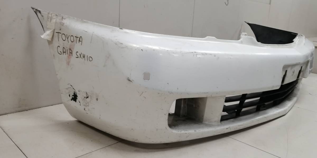 Бампер передний Toyota Gaia (XM10) 1998-2004
