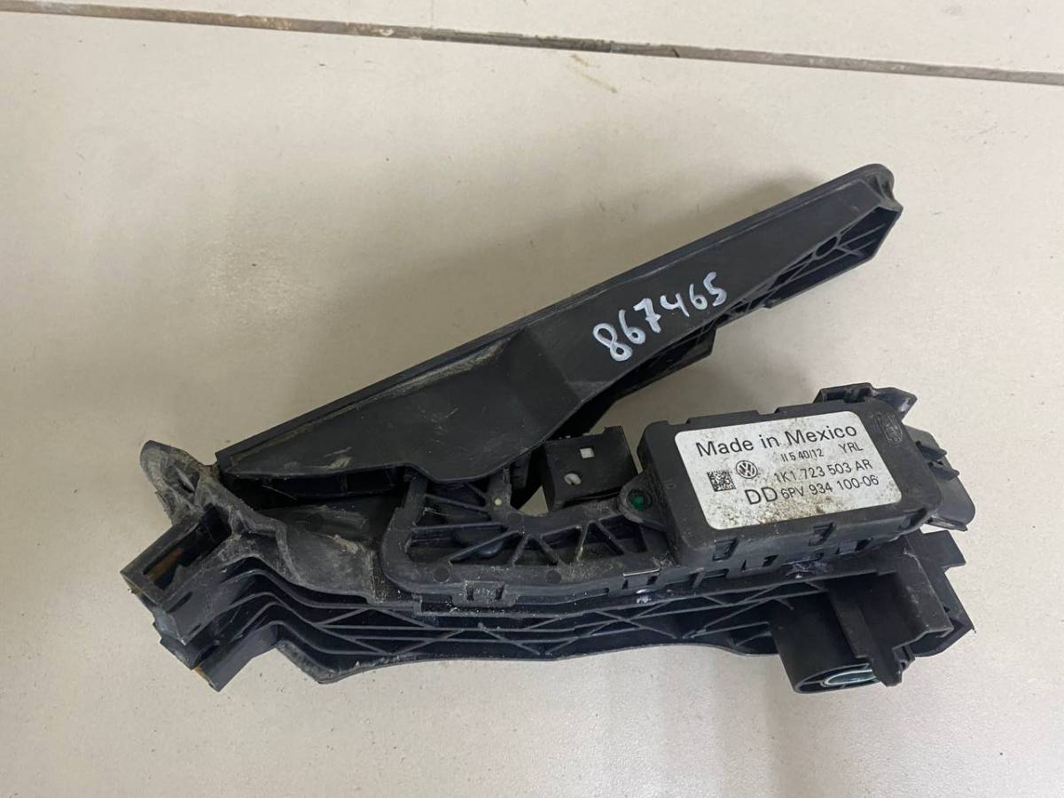 Педаль газа Volkswagen Jetta (5K) 2011>