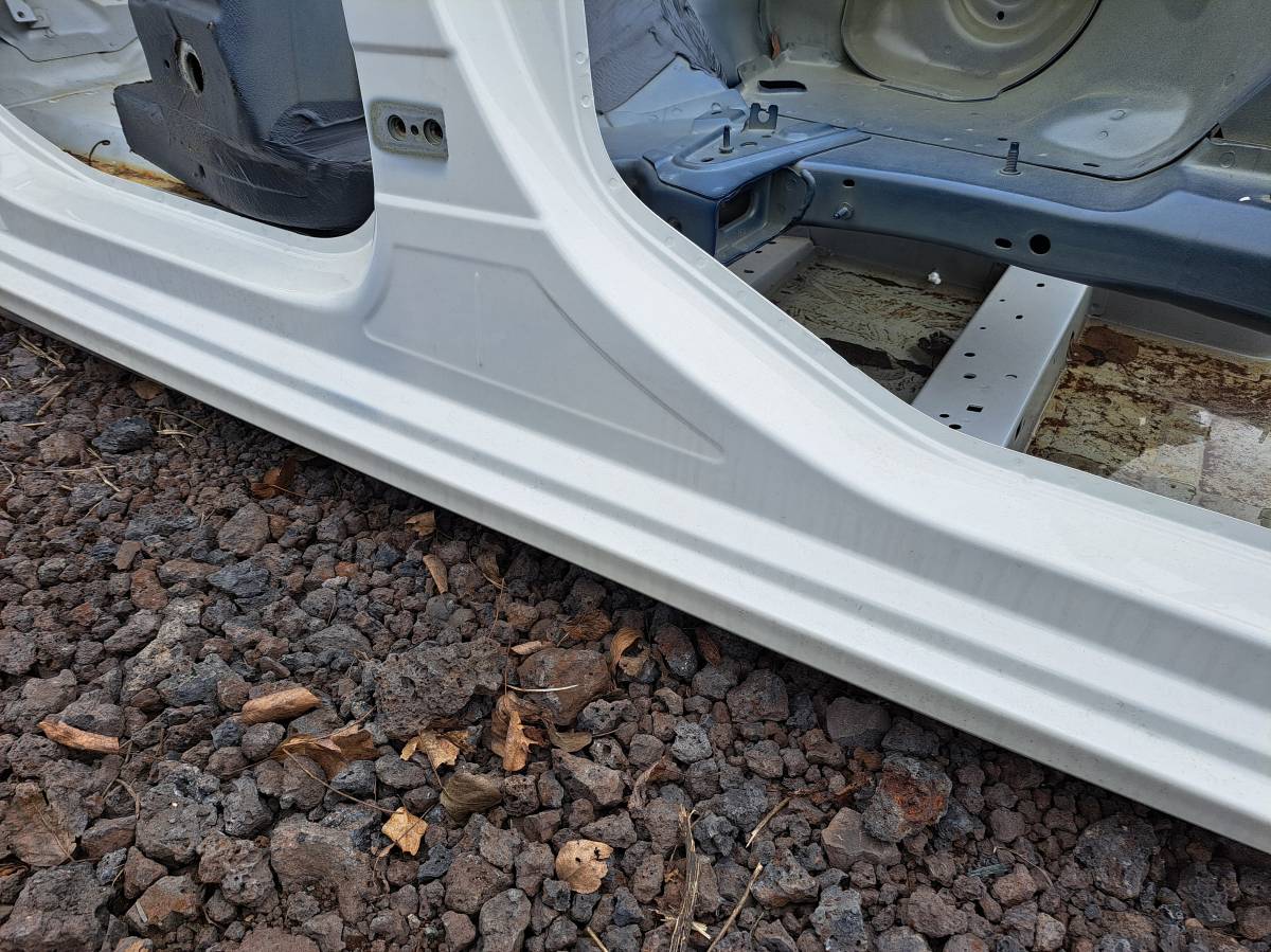 Порог со стойкой правый Citroen C4 2011>