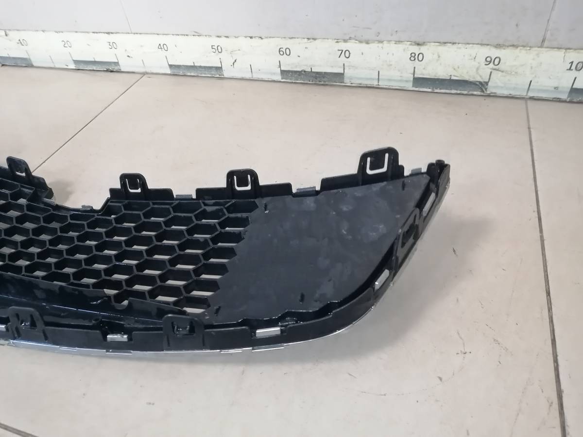 Решетка радиатора Chevrolet Cruze (J300) 2009-2016 Решетка радиатора Chevrolet Cruze (J300) 2009-2016