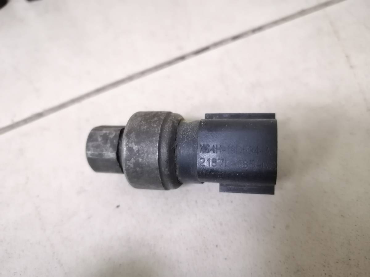 Датчик кондиционера Ford Kuga (DR) 2008-2013 Датчик кондиционера Ford Kuga (DR) 2008-2013