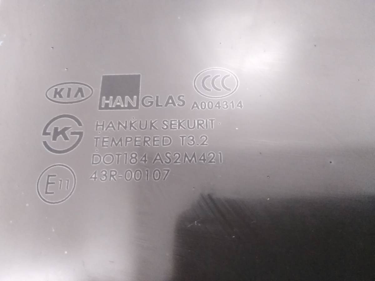Стекло двери задней правой Kia Rio 1 (DC) 2000-2004