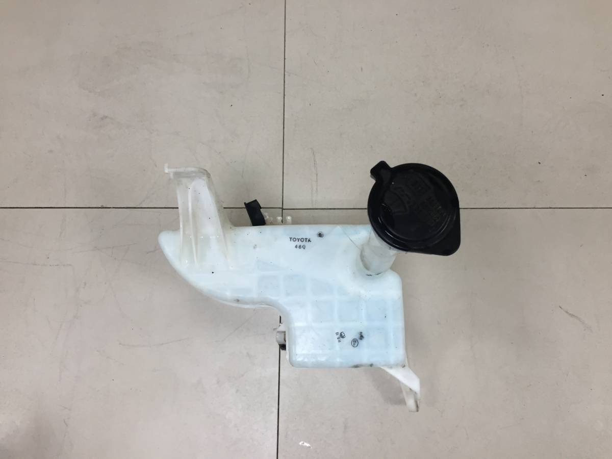 Бачок омывателя лобового стекла Toyota Camry (V50) 2011-2017