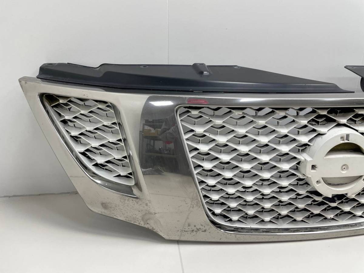 Решетка радиатора Nissan Patrol (Y62) 2010>