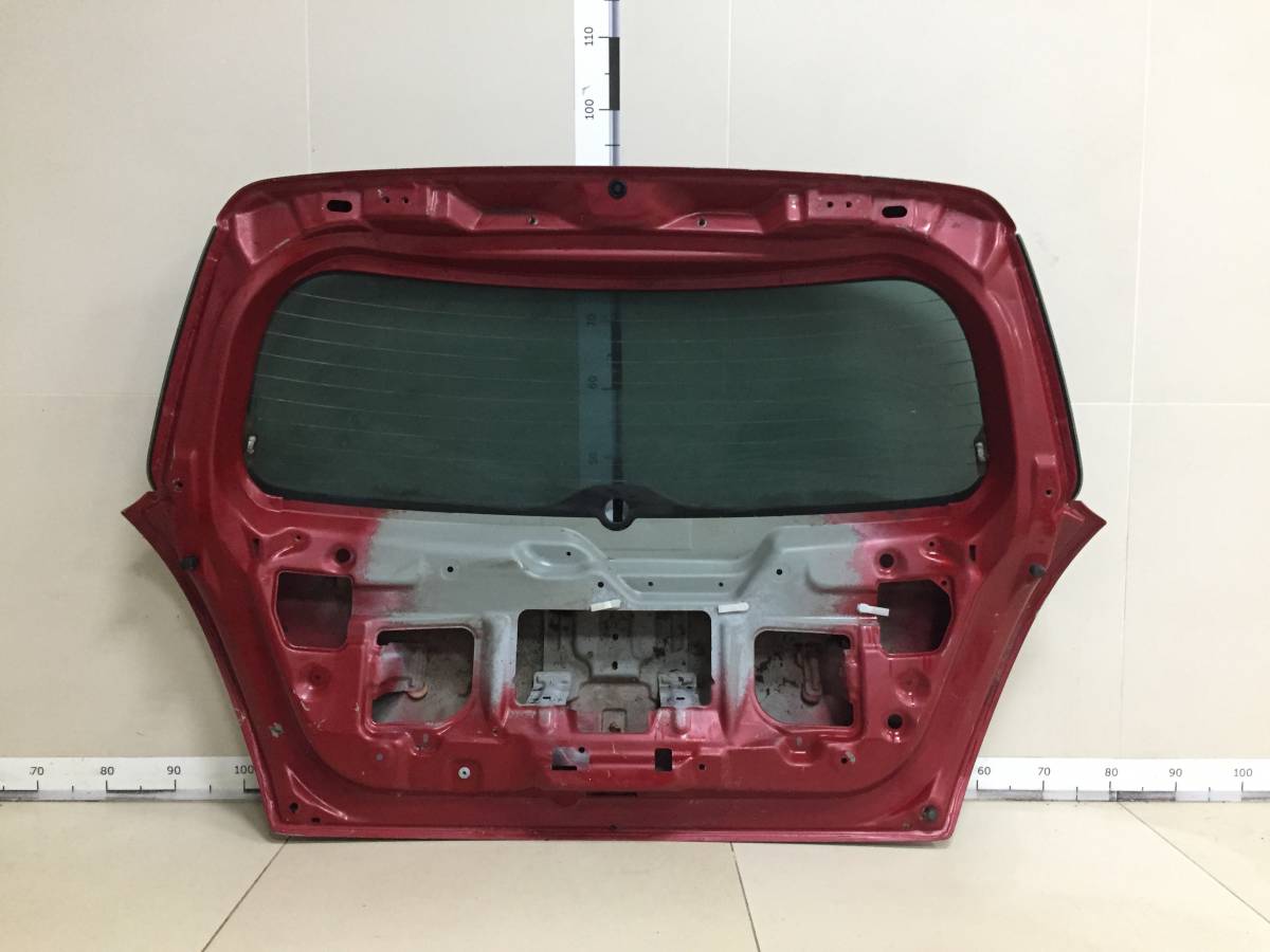 Дверь багажника со стеклом Suzuki Swift 2004-2010