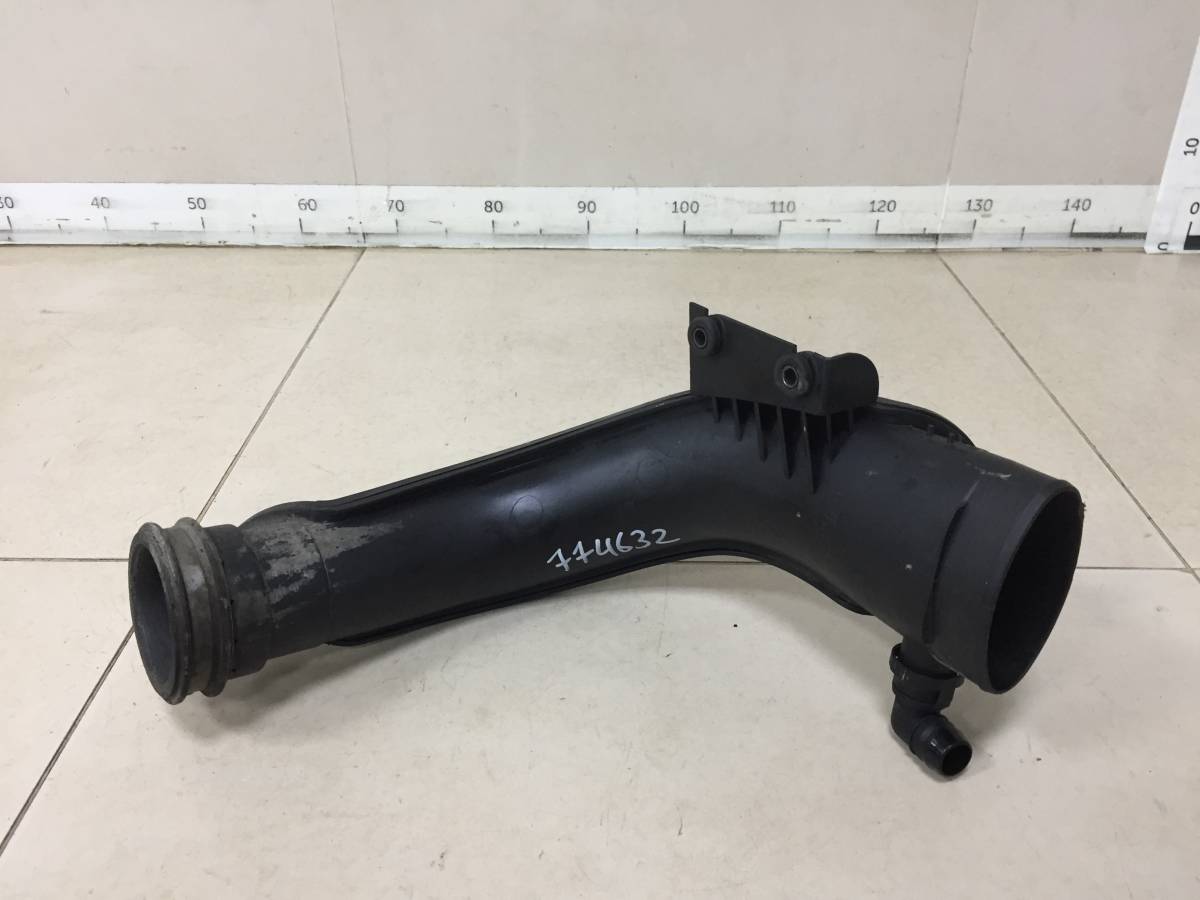 Воздухозаборник (наружный) Ford Mondeo 4 2007-2015