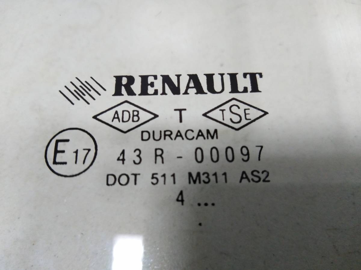 Стекло двери задней левой Renault Symbol (1) 2001-2008