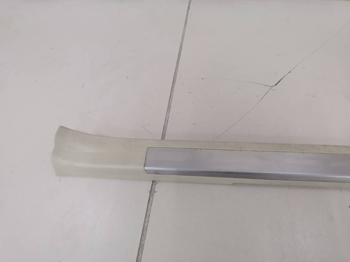 Накладка порога (внутренняя) Nissan Fuga Y50 2004-2009
