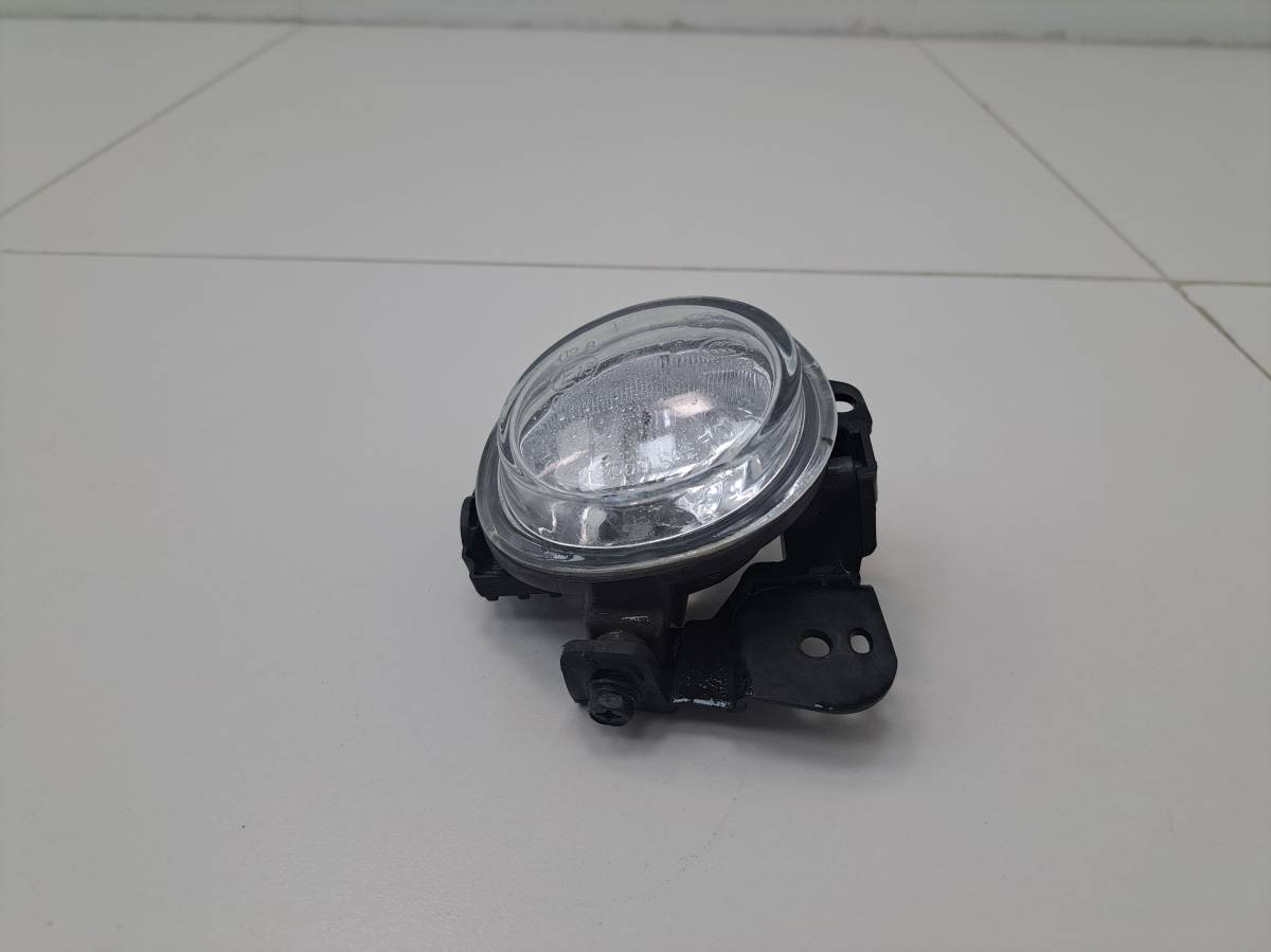 Фара противотуманная правая Mazda CX-7 (ER) 2006-2012 Фара противотуманная правая Mazda CX-7 (ER) 2006-2012