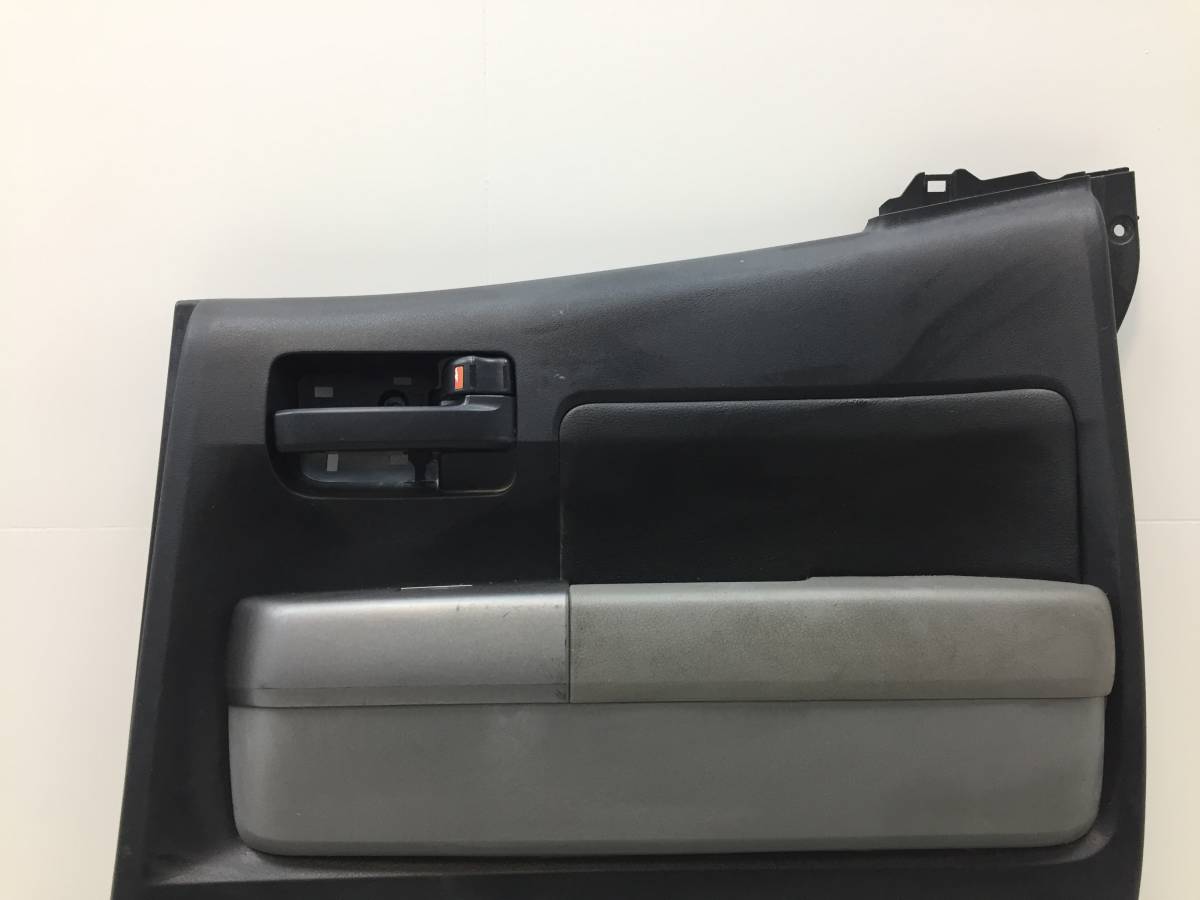 Обшивка двери задней правой Toyota Tundra (XK50) 2006-2010