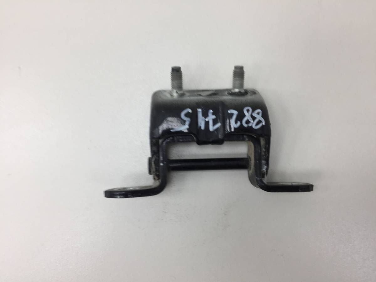 Петля двери задней левой верхняя Nissan Qashqai (J10) 2006-2013