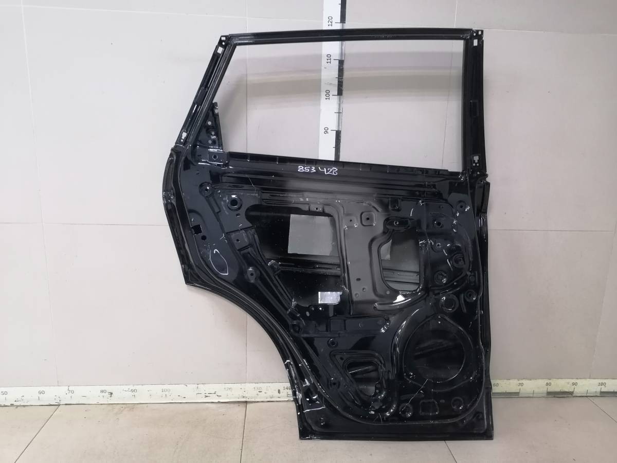 Дверь задняя левая Geely Coolray 2018