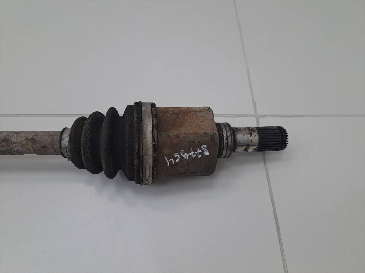 Полуось передняя левая Land Rover Discovery 3 2004-2009 Полуось передняя левая Land Rover Discovery 3 2004-2009