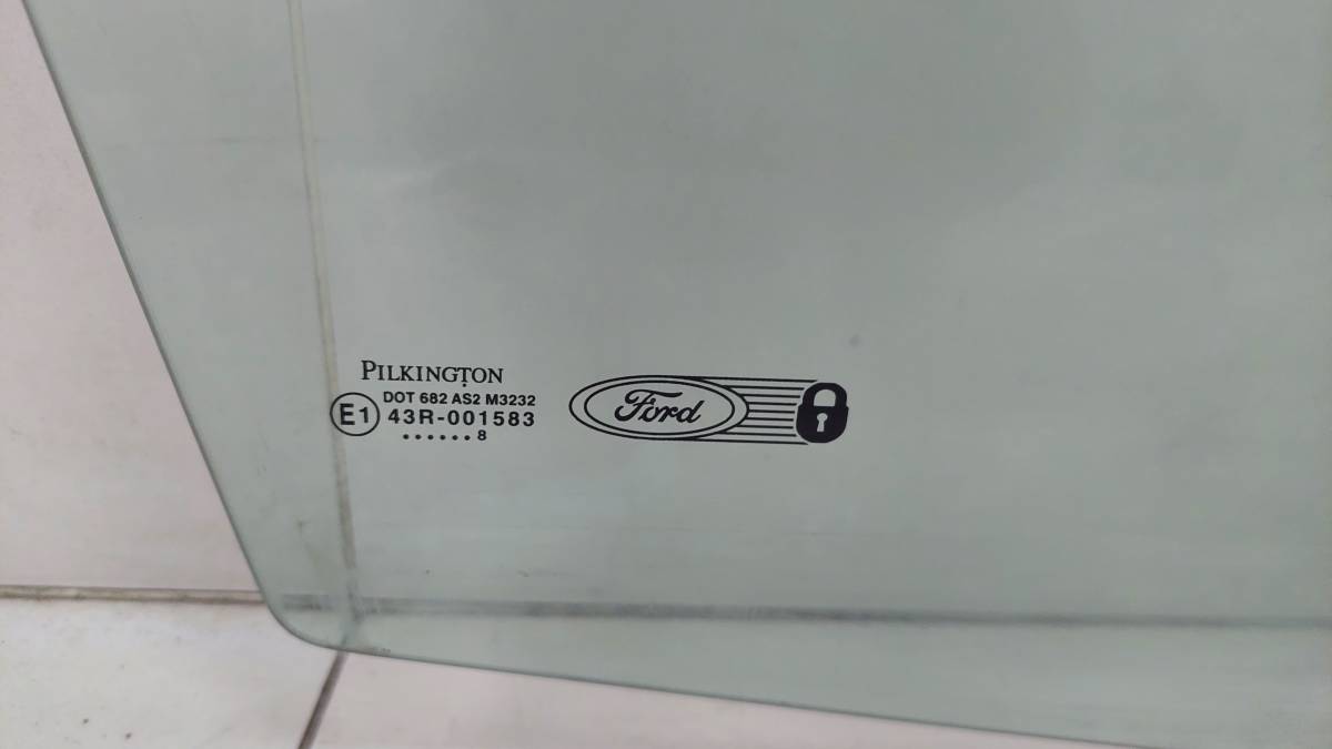 Стекло двери передней правой Ford Fusion (JU) 2002-2012