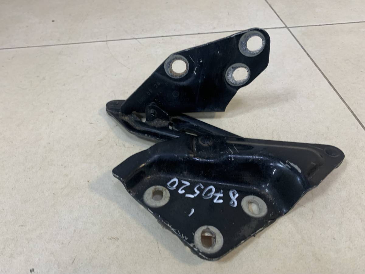 Петля капота левая Volkswagen Touareg (7L) 2002-2010