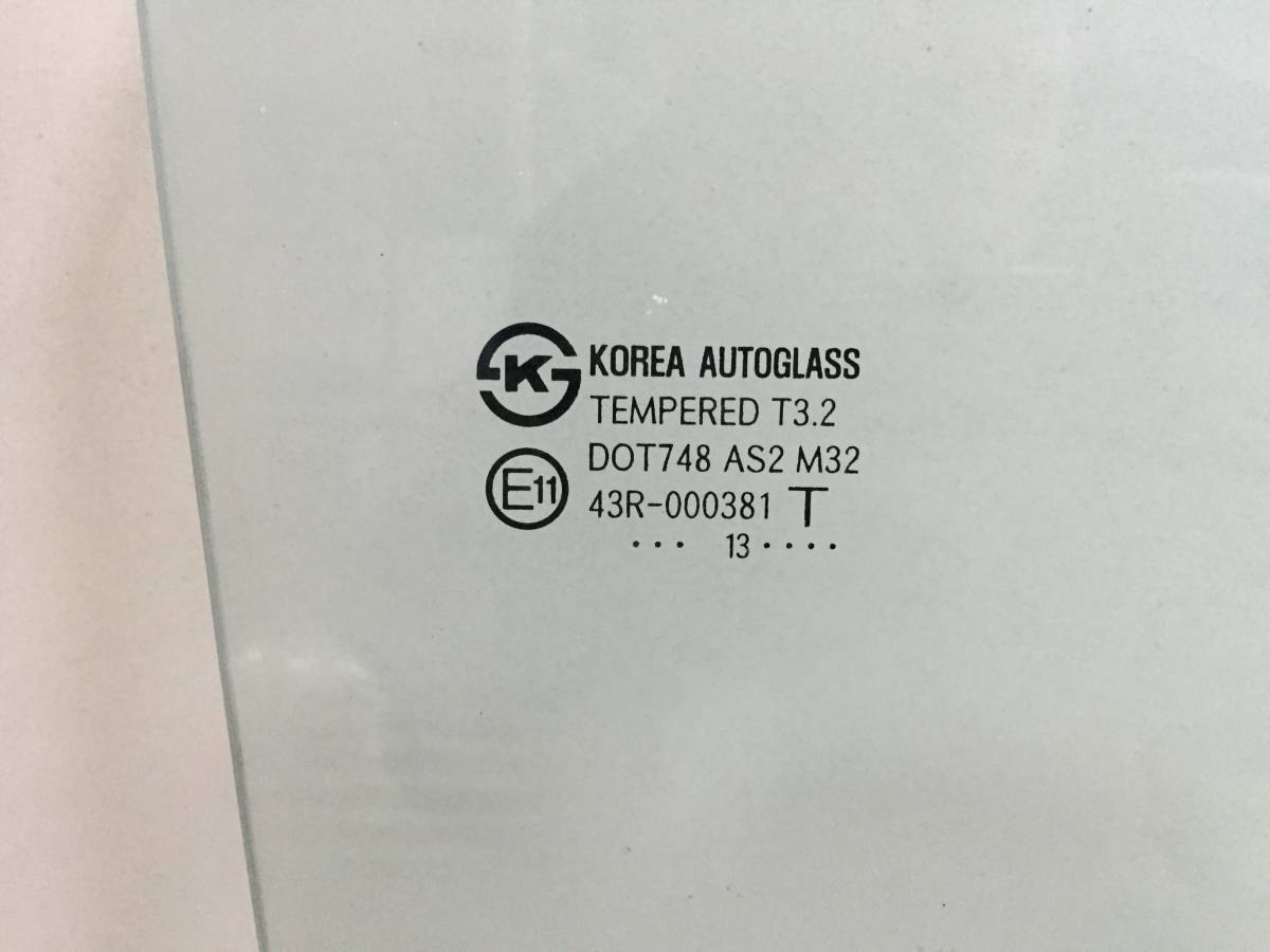 Стекло двери задней правой Hyundai Solaris 2010-2017
