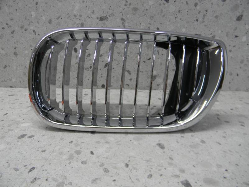 Решетка радиатора левая для BMW 3-series E46 1998-2005