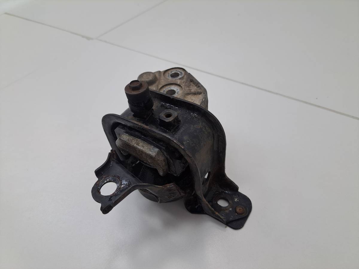 Опора двигателя правая Geely MK 2008-2015