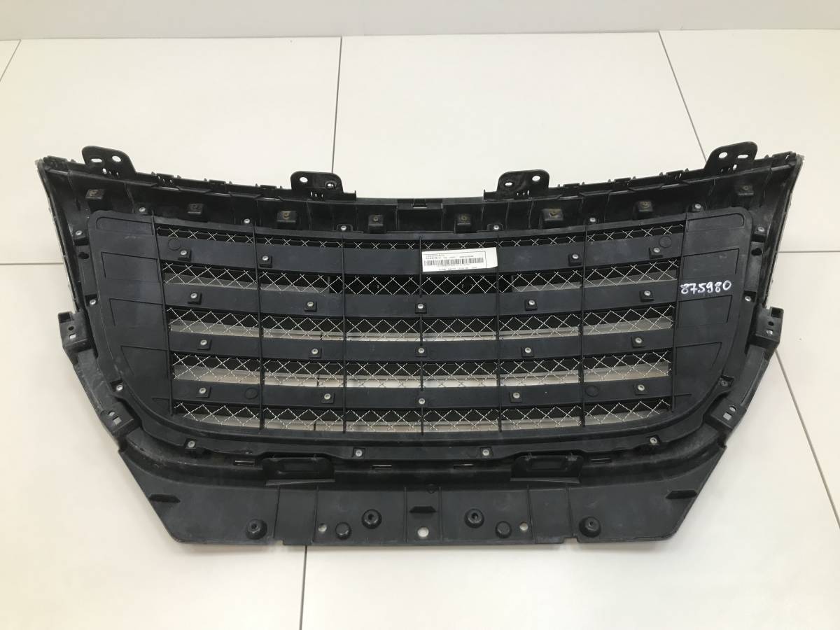 Решетка радиатора Haval H2 2014-2020